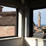 1550 Residenza D'epoca سيينا